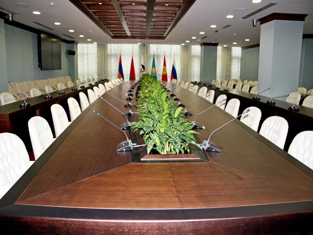 Зоны переговоров, конференц-зал, кабинеты руководителей