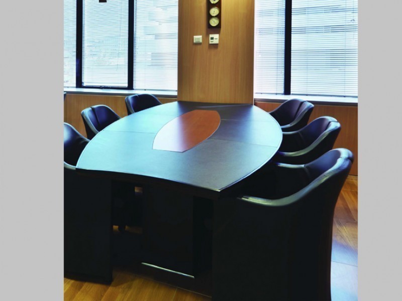 Стол для конференц-зала LANUS