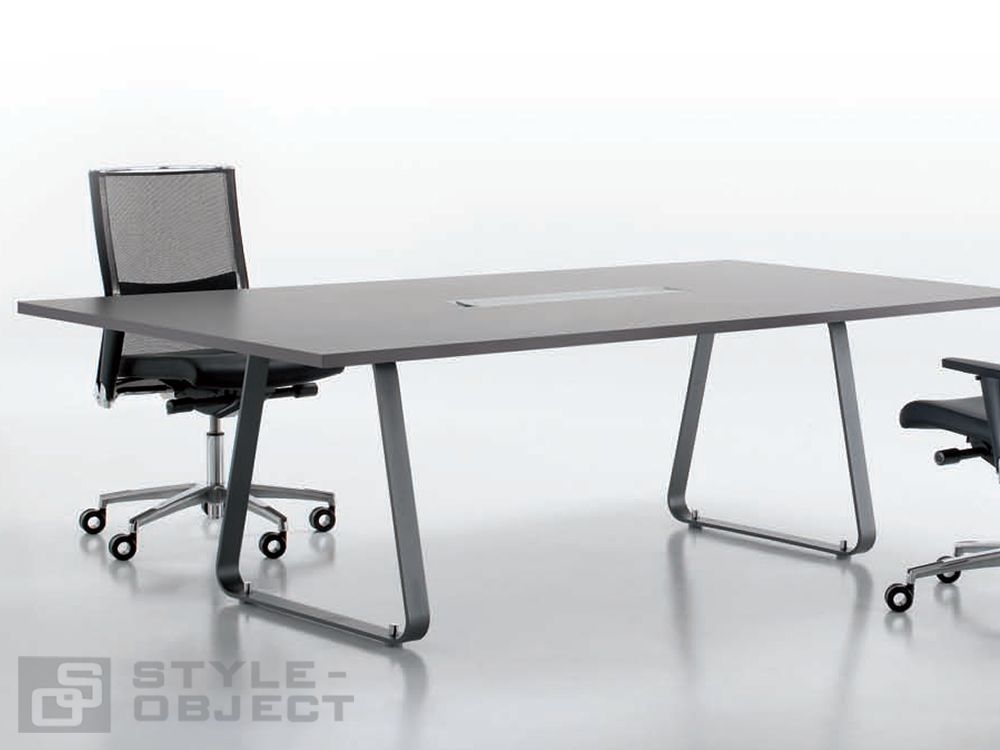 Стол для конференц-зала MYPOD